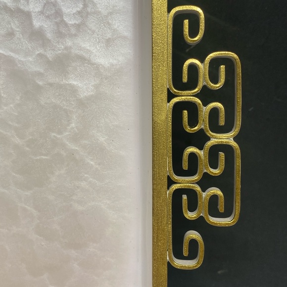 Luxurious Gold and Cream Serveware Tray - Picture 5 of 15